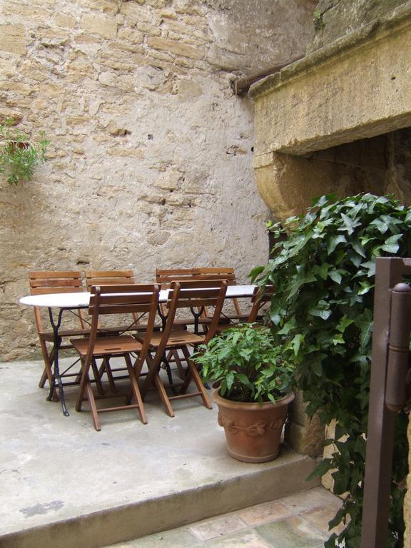 Bize De La Tour Panzió Saint-Bonnet-du-Gard Kültér fotó